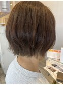 オリーブブラウン