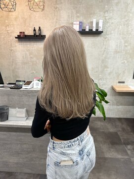 エピ(epi) 髪質改善/レイヤー/ハイライト/縮毛矯正/20代/30代40代