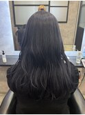 巻き髪×ブルーブラック