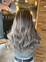 ラピス 横浜(Lapis)&nbsp;ミルクティーベージュシールエクステハイライトブリーチカラー