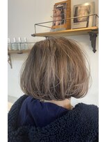 アズーア ヘアーアンドスパ(azure hair&spa) 抜け感ボブ×白髪ぼかしハイライト