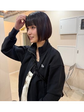 カミエ(kamie) ボブ大人可愛いブラウンヘアスタイル