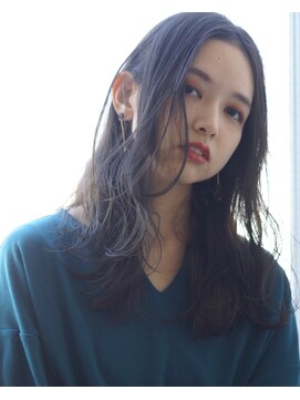 アトリエ フェム(atelier.fem) atelier.fem　ラフウェーブ&ダークグレージュ