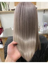 トラッキンアップザパス(TRUCKIN UP THE PATH) ミルクティーグレージュ