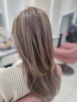 クオリス 赤塚店(QUALIS) 30代/40代/50代白髪ぼかしハイライトブリーチアッシュベージュ