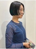 前上がり　ミニボブ　ディープグリーン