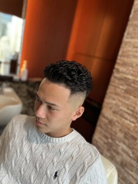 ヘアモード キクチ 銀座店 銀座　宮城リョータ風　フェード　パーマ