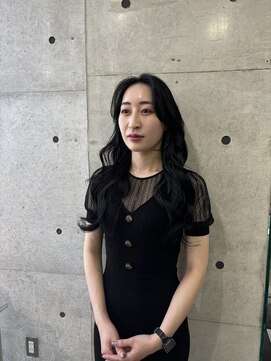 ニーゼロゼロナナ(2007) レイヤーカット