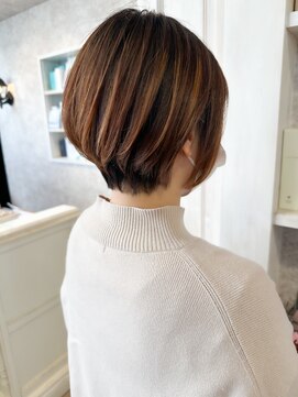 キャアリー(Caary) 福山caary大人くびれひし形ショートボブ20代30代