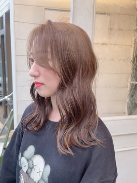 アミュレ(Amule) 韓国っぽくびれミディアムブリーチなしハイトーンミルクティー