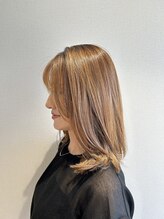 ルサロンニイマル(Le Salon 二○) ストレートセミロング