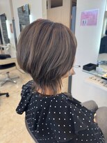 ヘアーアンドビューティーガーデン(HAIR AND BEAUTY GARDEN)&nbsp;大人ショートボブグレイカラー白髪染め白髪ぼかしハイライト40代