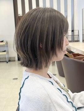 グランデ ビス(GRANDE bis) #グレージュ #グレージュカラー #レイヤーボブ