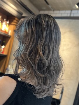 メリー(merry craftsman's factory) バレイヤージュカラー