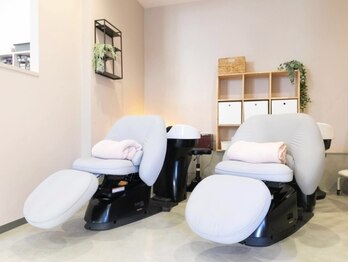 ニコヘアープラス(NICOhair+)の写真/【垂水駅すぐ】高いリピーター率を誇るオーナーが手掛けるサロン◇少人数のプライベート空間で特別な時間を