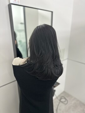 ムード(MOOD,) ダークアッシュ[ミディアムレイヤーカット/髪質改善/銀座]