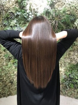 アフロディーテ 泉中央店(Aphrodite)の写真/ハイキャリアならではの、知識と経験でしっかりとカウンセリング！髪のお悩みを解決してくれるのが嬉しい♪