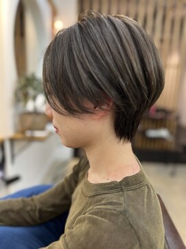 リプルバイメグ(Ripple by mEg) オリーブグレー・小顔ショート