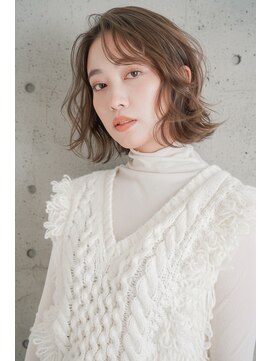 ウェーブボブ×ブラウンカラー