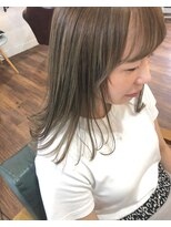 レジスタヘアーワークス (REGISTA hair works)&nbsp;ぱつんと、ミルクティーアッシュ