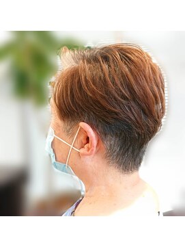 フォックスヘアー(fox.hair) ふんわり大人ベリーショート/耳だしショート