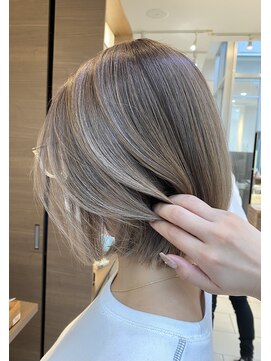 ローレン(Rollen) ☆大人可愛いナチュラルハイライト☆