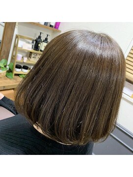 カミケン 清明店(kamiken.) さらツヤ軽やかアッシュブラウン大人ボブ【カミケン清明店】