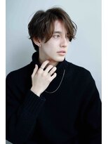 モコ(MOCO)&nbsp;柔らかヘアで最旬トレンドのデュアリズムを表現（サイド）