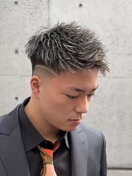 イーラ(era) ジェットモヒカンメッシュパーマ/メンズ/刈り上げ/眉毛/ツイスト