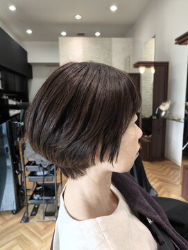 オラ ボーテ(Aura Beaute) 白髪ぼかしナチュラルウォームブラウンひし形ショート