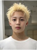 刈り上げなしハイトーンスパイキーショート