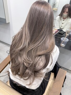 ザワン(the one .) 【the one.】ハイトーングレージュとレイヤースタイル　-TANAKA-