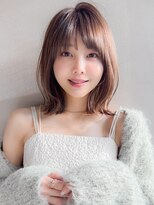 アグノス 青山(Agnos) 黒髪前髪ココアベージュこなれヘアオリーブグレー外ハネボブ