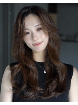 レノラ 本町(LENORA) 美髪ミディアムレイヤーカットデジタルパーマチェリーブラウン