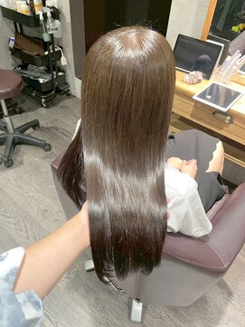 アフィナー(Afinar) 【横浜駅/横浜西口】アッシュベージュ