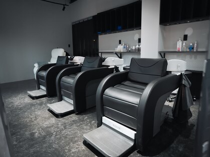 ブラック(BLACK)の写真