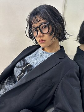 メイカ(MEIKA) 【 オン眉 × ミニボブ × ダークグレージュ 】浅野美紀