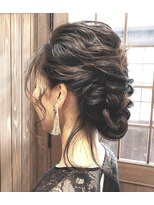 ヘアールームキュー(HAIR ROOM quu+)&nbsp;後れ毛が可愛い♪アップSTYLE