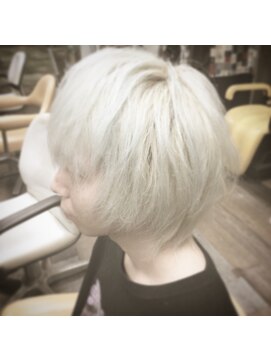 ヘアースペース 練馬店(hair space COCO) ホワイトウルフレイヤースタイル