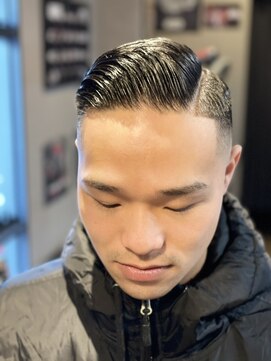 バーバー スタジオ ラフテル(Barber Studio RAFTEL) パートスタイル