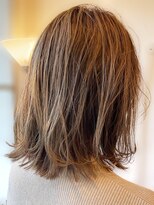 ヘアーエポック(hair epoque) 20代30代40代抜け感ショートレイヤーミルクティベージュ
