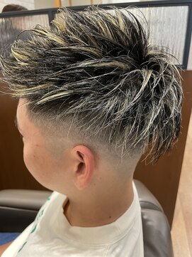 ゼノンユニガイ(ZENON uni GUY) スキンフェードメッシュカラー