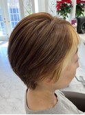 ショート×フェイスラインハイライト