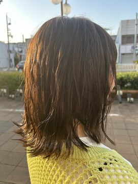 レア(le:A) 外ハネ＋ミルクティーグレージュ