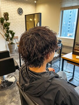 ビーテックバイゼン スライ(B TECH by Zen sly) 波巻きパーマ