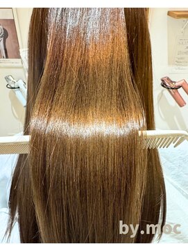 モック(moc) ロングヘアスタイル