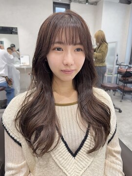 キートス(Kiitos) くびれレイヤー巻き髪ロングヨシンモリ韓国系カカオブラウン