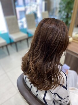 アッシュ 菊名店(Ash) ☆ハイライトで作るサンドベージュ☆