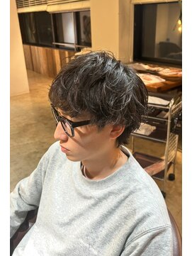 ビハインドザカーテン(BEHIND THE CURTAIN) 【癖毛風パーマ】シャドーパーマ