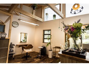 美容室 キートス(KIITOS)の写真/初めての方もホッと安心して過ごせる◎落ち着いた店内×丁寧なカウンセリングで上質なSalonTimeをご提供♪